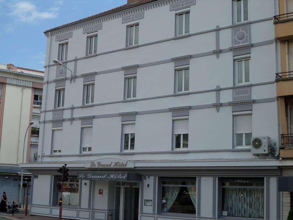 Brit Hotel Roanne - Le Grand Hotel Esterno foto