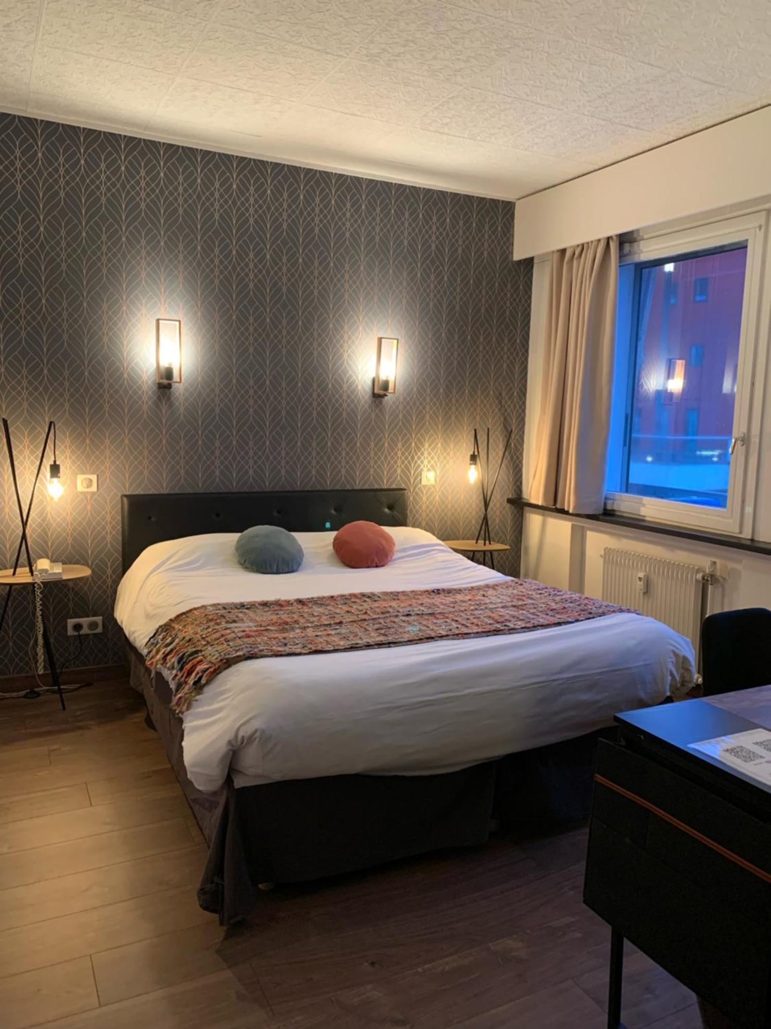 Brit Hotel Roanne - Le Grand Hotel Esterno foto