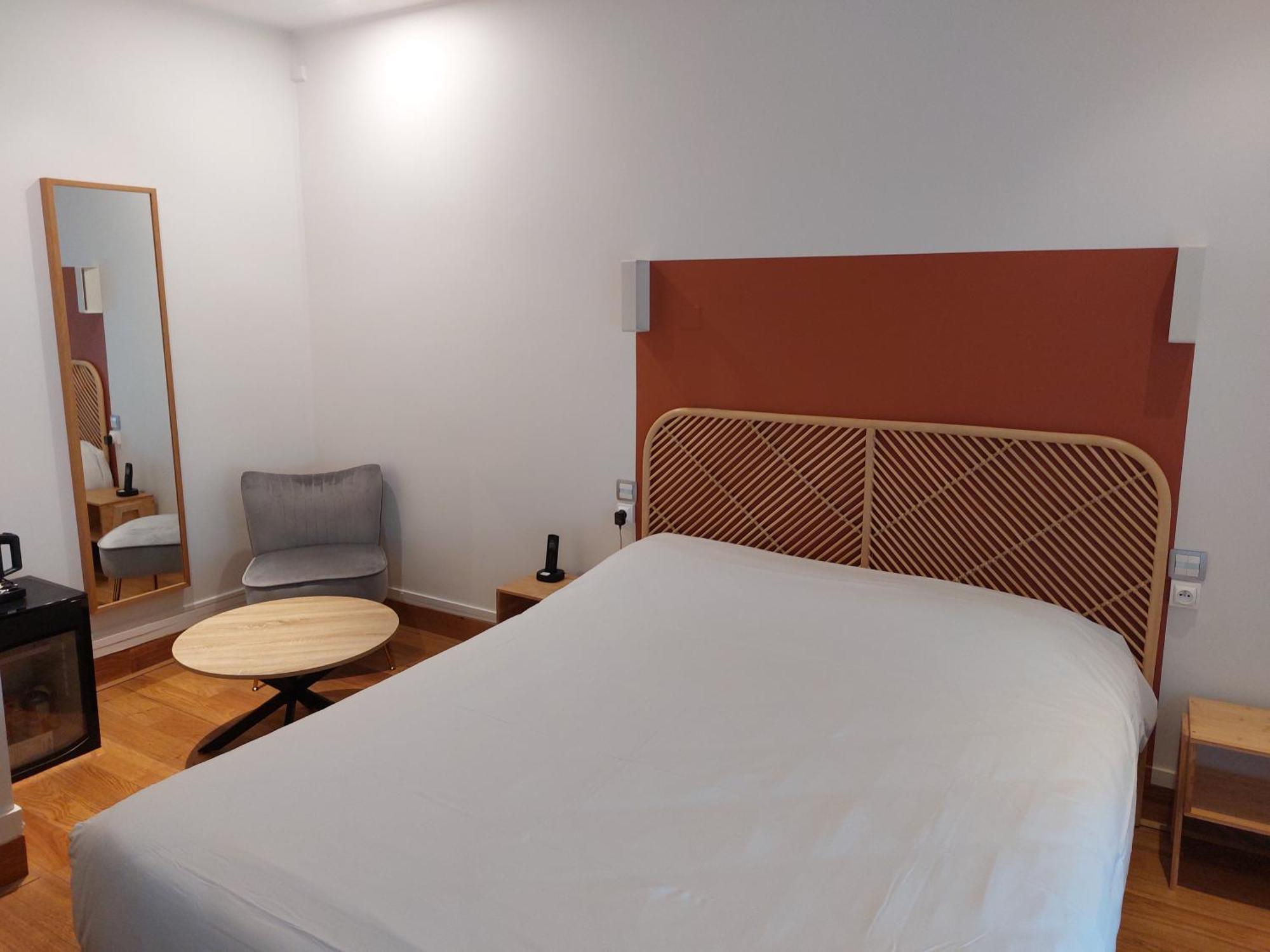Brit Hotel Roanne - Le Grand Hotel Esterno foto