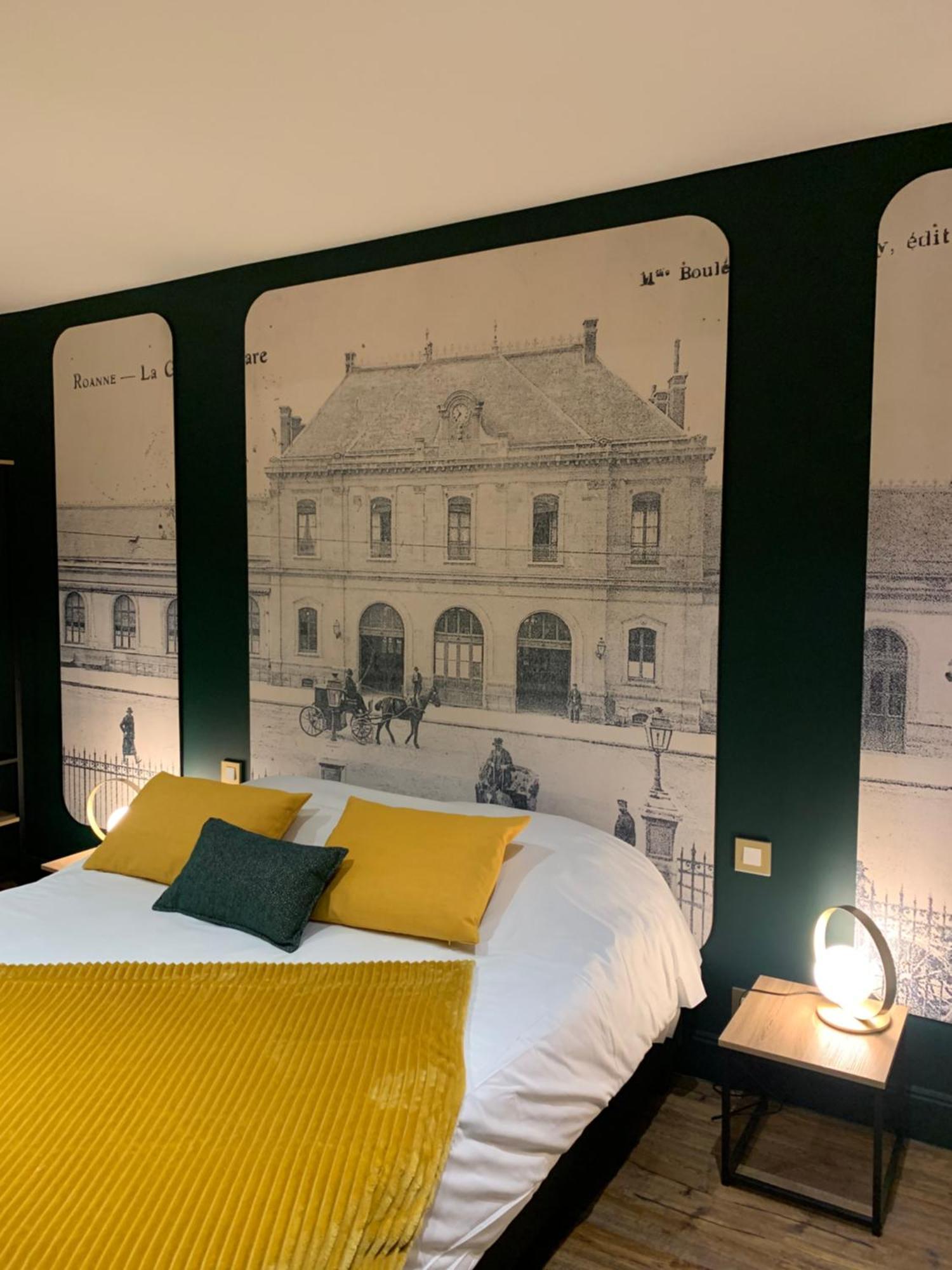 Brit Hotel Roanne - Le Grand Hotel Esterno foto